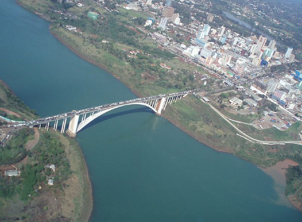 Ponte da Amizade entre Brasil e Paraguai